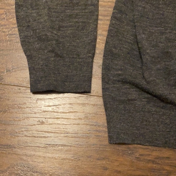 SOLD 😍😍 Knit sweater men’s M from H and M - Picture 4 of 4